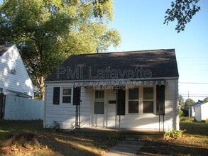 Building Photo - 2022 Charles St