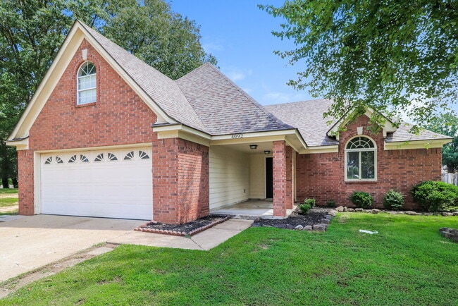 Foto del edificio - 4092 Hidden Fern Ln N