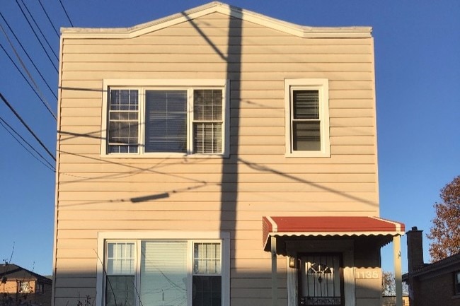 Building Photo - 1135 Lathrop Ave