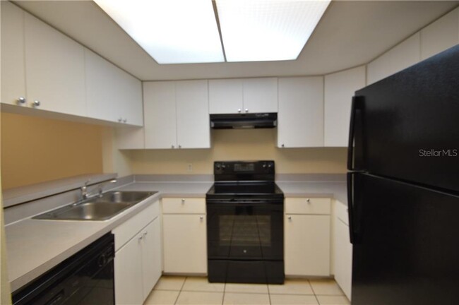 Foto del edificio - 11550 Baywood Meadows Dr
