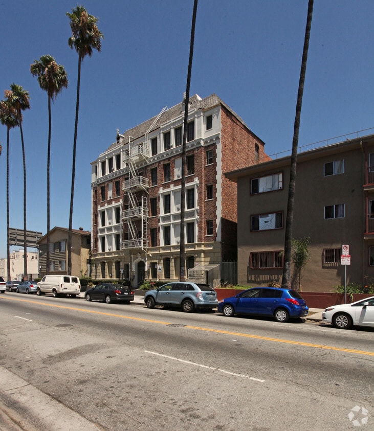 Primary Photo - The Elmwood Apartments...Beautiful Apartments in the Heart of Koreatown!