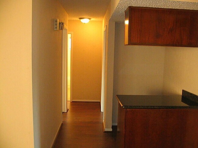 Foto del edificio - 15802 Kenbrook Dr