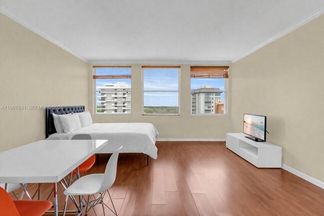 Foto del edificio - 700 Biltmore Way