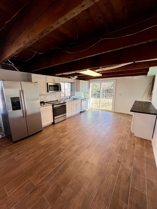 Building Photo - 8442 McCrory Ln