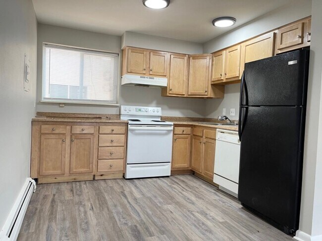 Foto del edificio - 4228 Forrest Hill Rd