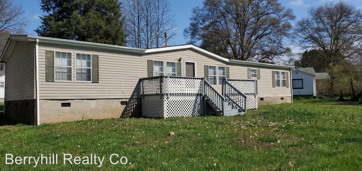 Primary Photo - 3 br, 2 bath House - 9226 Moore Chapel Rd
