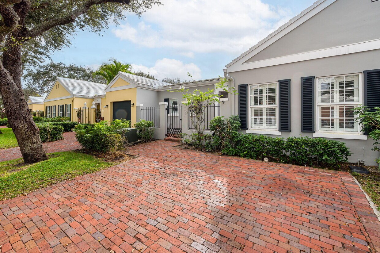 Foto principal - 5894 Michaux St