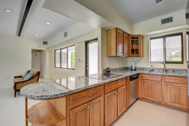 Foto del edificio - 64 SW 9th Ave