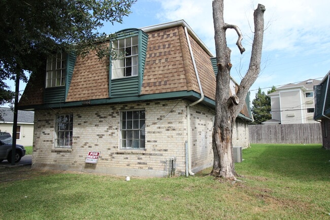 Building Photo - 176 Rosalie Dr