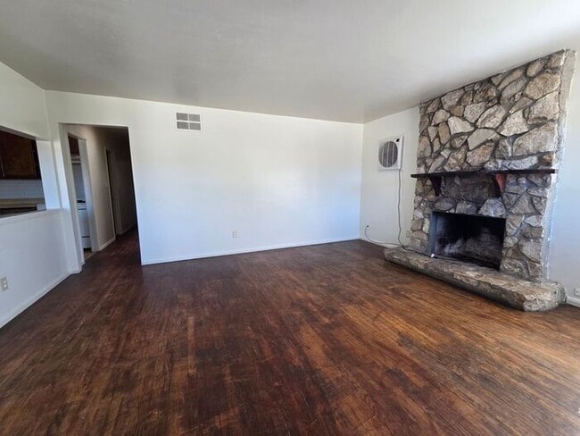 Foto del edificio - Newly available