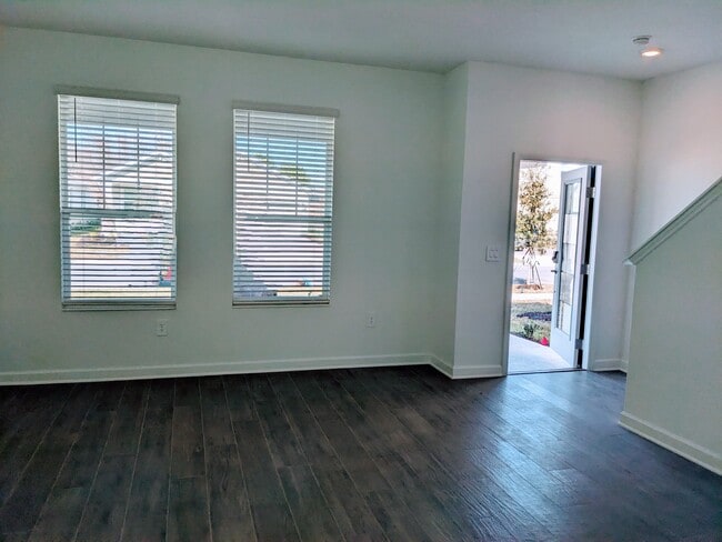 Photo - 11716 Language Wy House