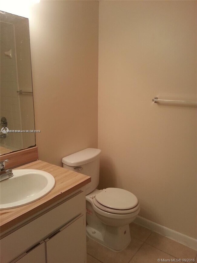 3410 Foxcroft Rd Unit 104, Miramar, FL 33025 Condo for Rent in