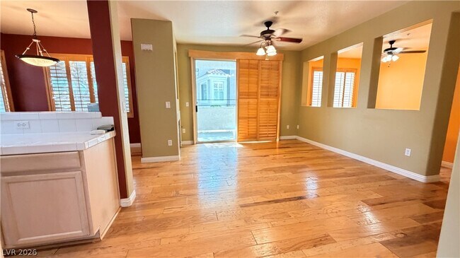 Building Photo - 2325 Windmill Pkwy