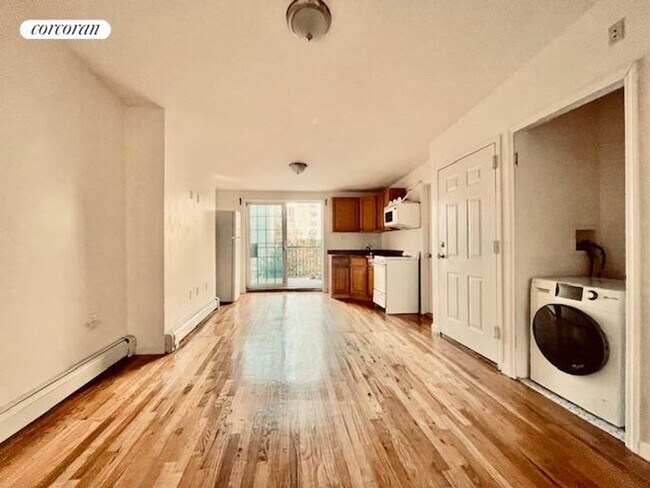 Building Photo - 50 Duffield St