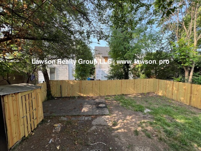 Foto del edificio - 1208 Chapman Ave SW