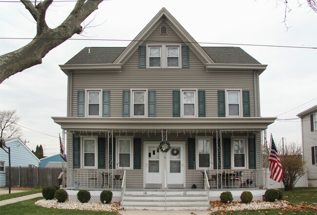 Exterior de la casa - 116 Delaware Ave