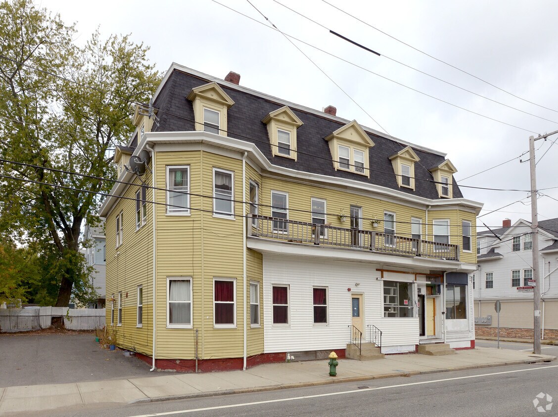 Building Photo - 1101-1103 Elmwood Ave