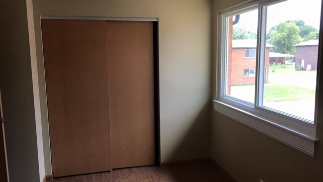 Building Photo - 309 Biggs Dr