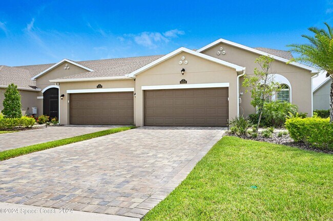 Building Photo - 8483 Loren Cove Dr