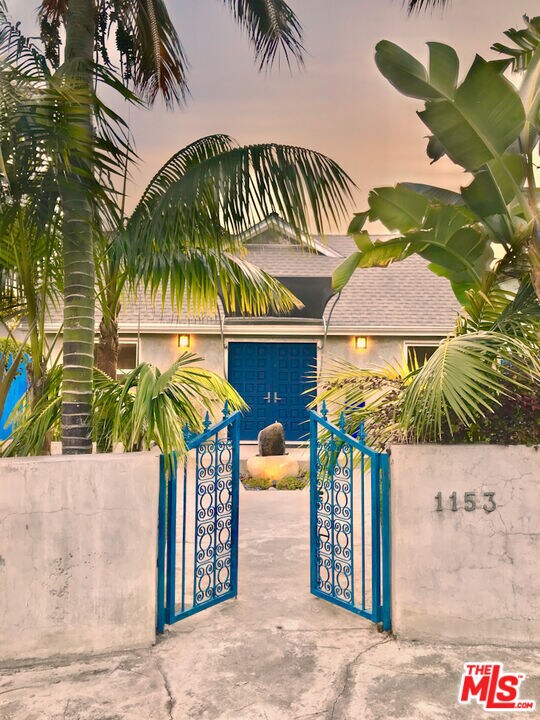 Foto principal - 1153 N Poinsettia Pl