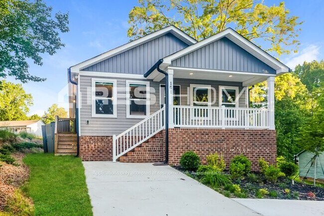 Building Photo - HOME FOR RENT!!
