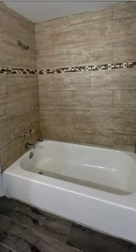 Foto del edificio - 2566 Williamson Ave