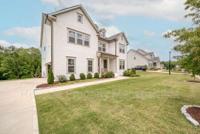 Foto del edificio - 204 Silent Cove Ln