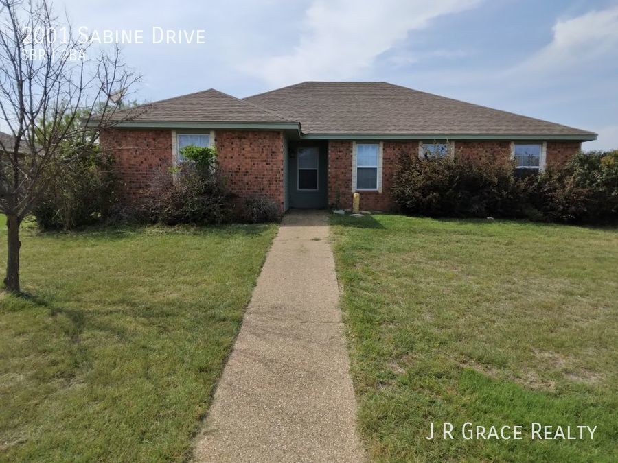 2001 Sabine drive House for Rent in Waco, TX