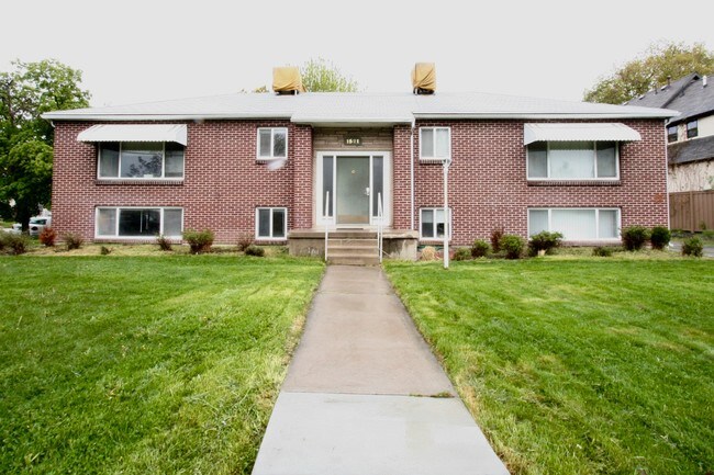 Walkway up to the property - 1521 S 500 E