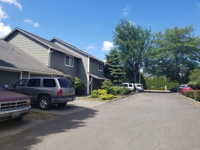 Building Photo - 2710 NE 86th Ave