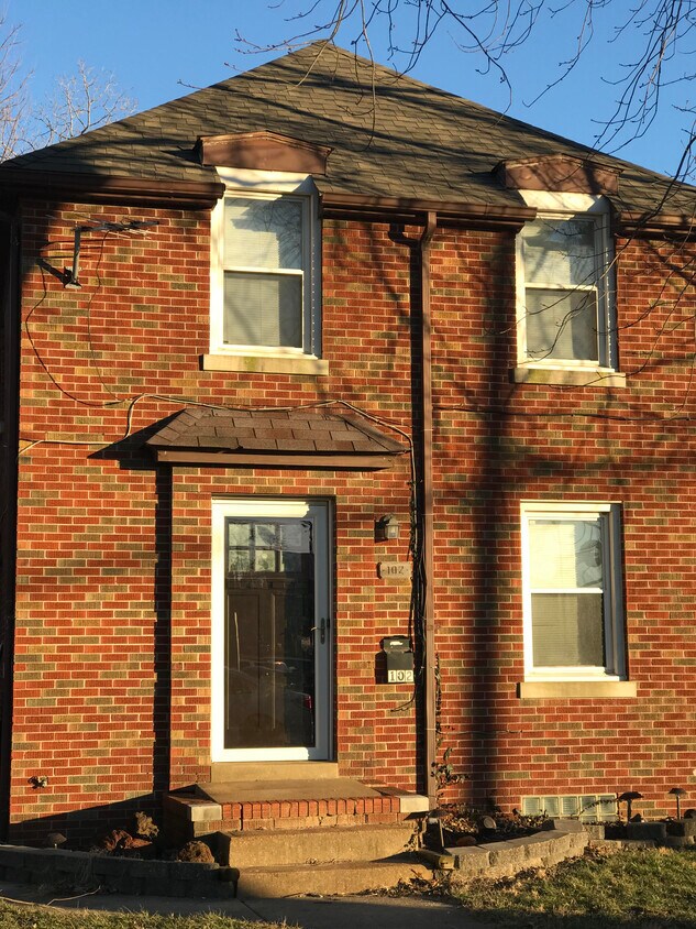Foto principal - 102 Kenwood Ln