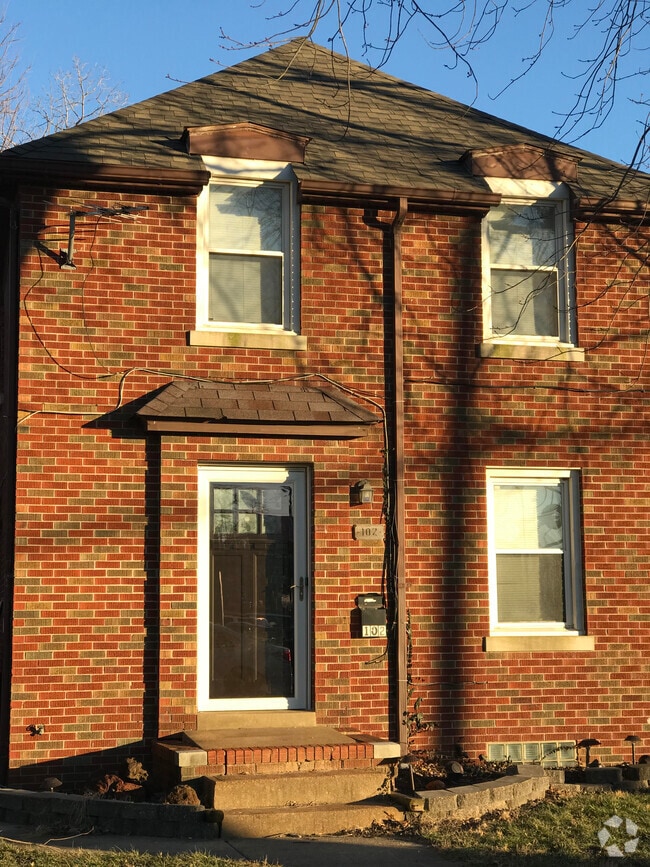 Building Photo - 102 Kenwood Ln