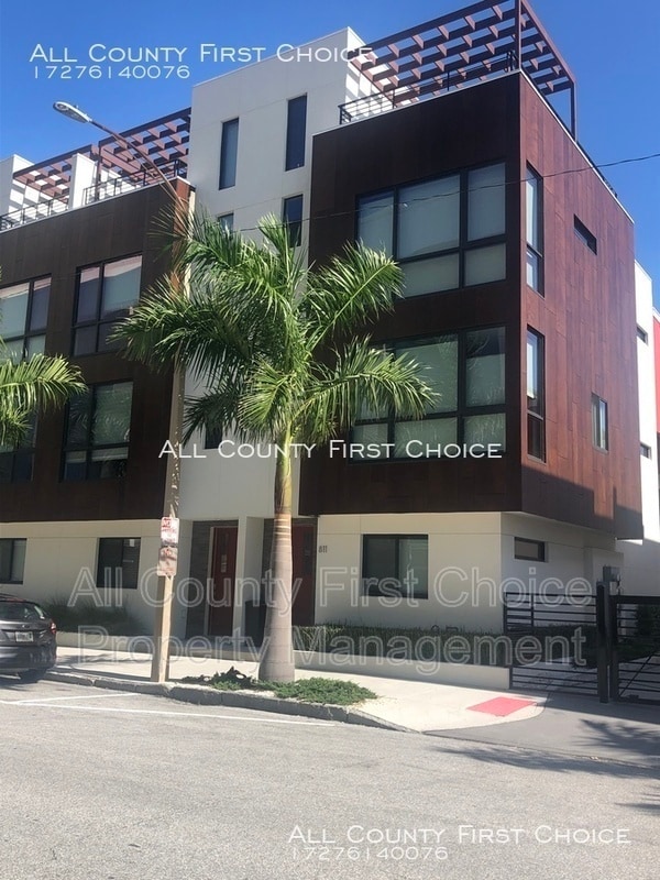 Photo - 815 Arlington Ave N