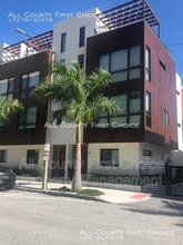 Building Photo - 815 Arlington Ave N