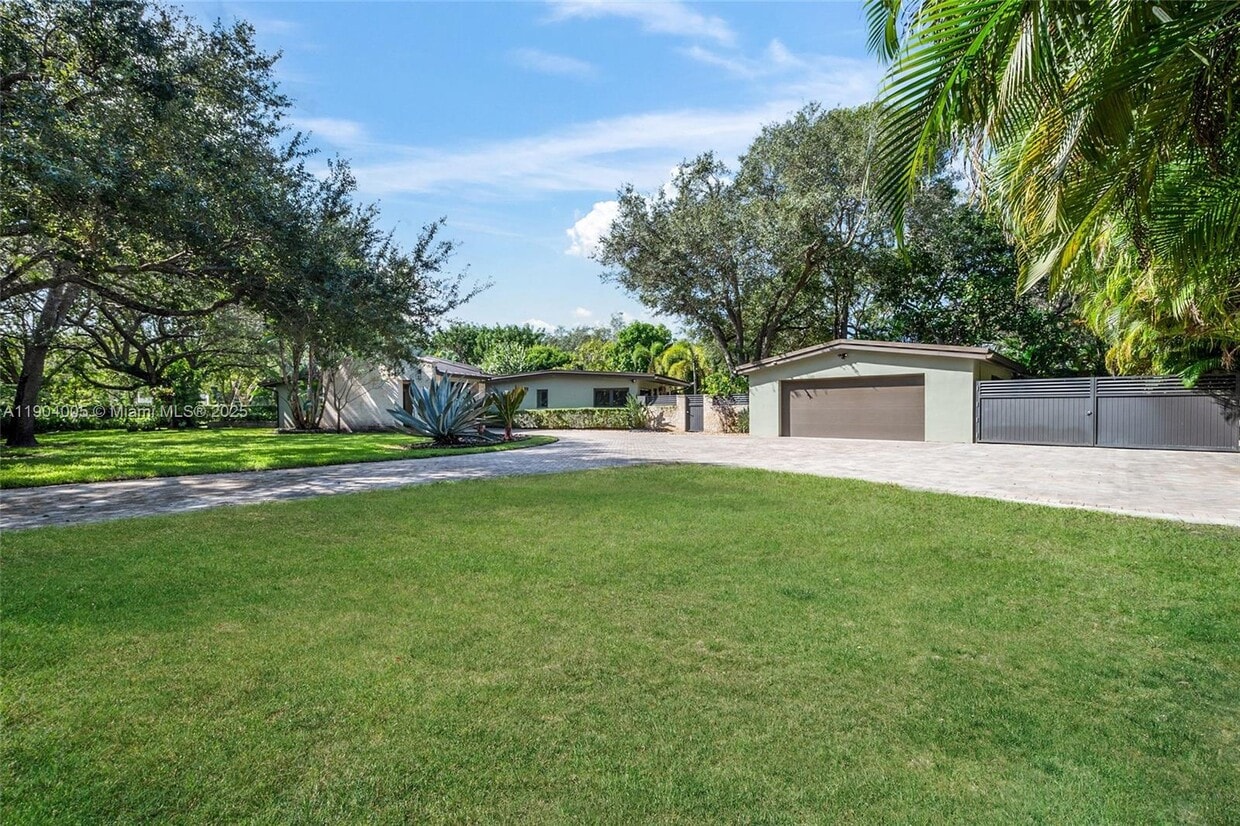 Foto principal - 7801 SW 128th St
