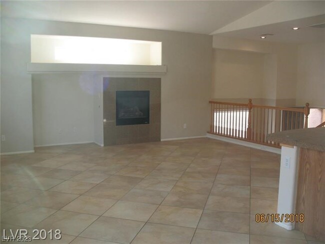 Building Photo - 5122 Echo Shire Ave