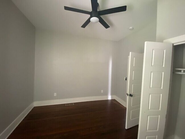 Foto del edificio - Amazing Updated One Bedroom in South Nashv...