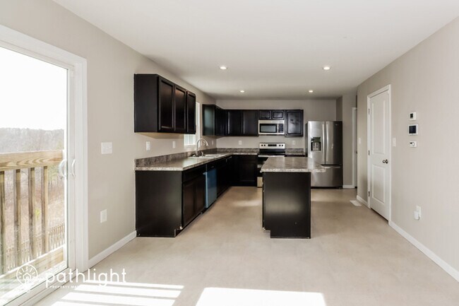 Building Photo - 123 Harper Lane, Fredericksburg, VA, 22405
