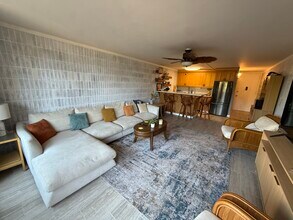 Building Photo - 68-055-055 Akule St