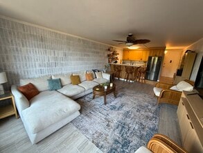 Building Photo - 68-055-055 Akule St