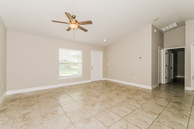Building Photo - 1117 Calico Street, Labelle, FL