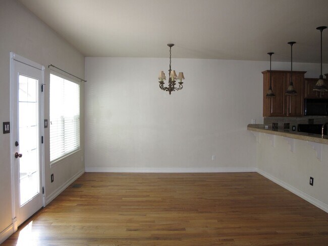 Building Photo - 846 N 7th St