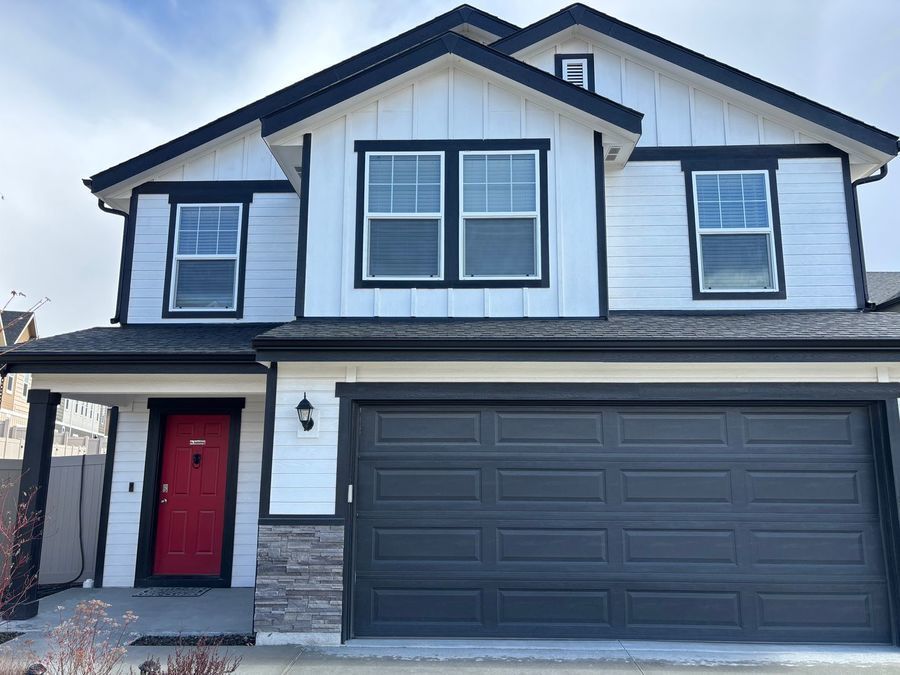 Primary Photo - One month free if lease is signed before J...