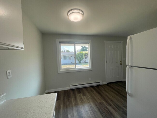 Foto del edificio - 515 16th Ave W