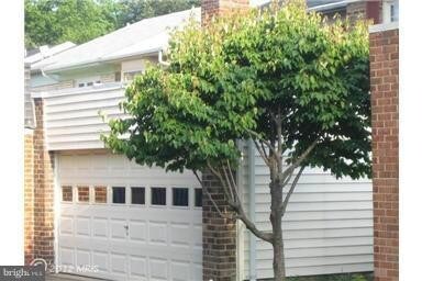 Primary Photo - 1009 Moorefield Hill Pl SW