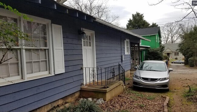 Foto del edificio - 185 Nantahala Ave