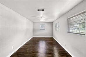 Foto del edificio - 3425 3rd Ave N