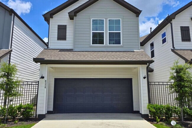 Foto del edificio - 8326 Curry Rd