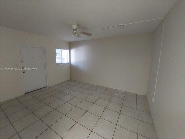 Foto del edificio - 5801 NE 18th Ave