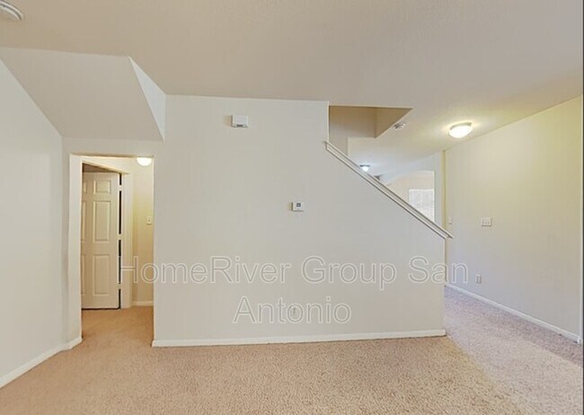 Building Photo - 2138 Belvedere Ct